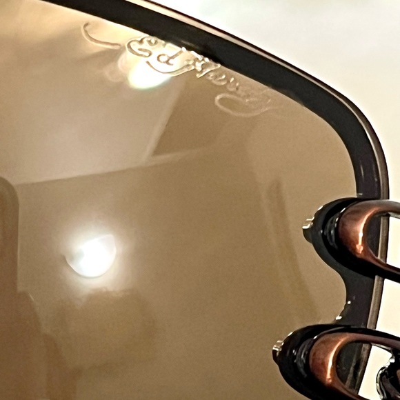 EUC Ed Hardy Sunglasses - Picture 8 of 9